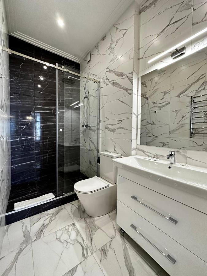 Sea Symphony 3-Bedrooms Lux Apartment Odessa Ngoại thất bức ảnh